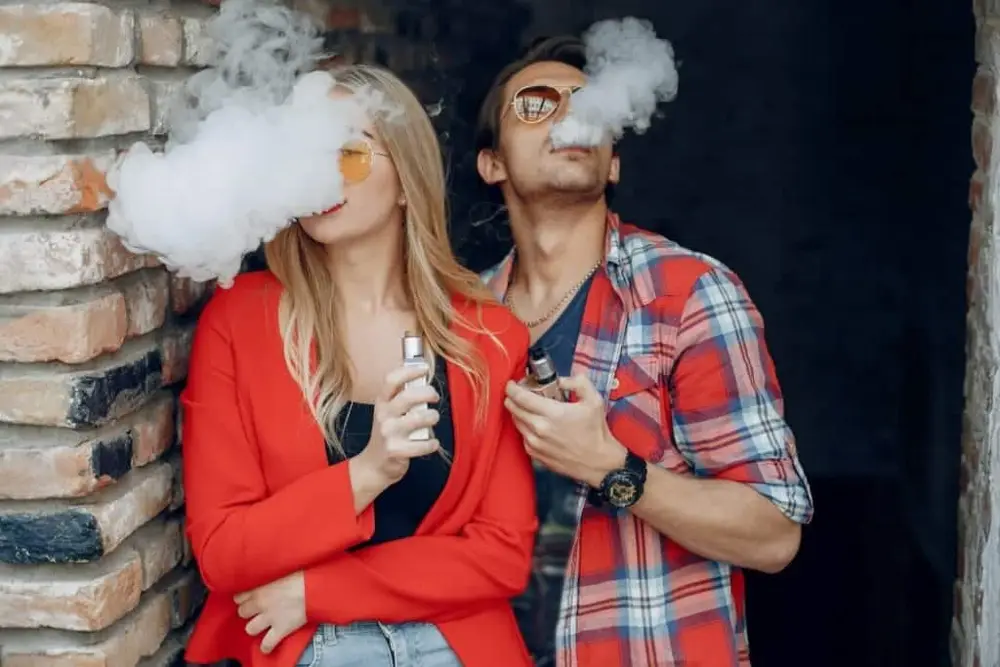 Is Vaping a Safe Alternative? Understanding the Risks of E-Cigarettes