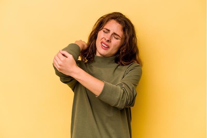 Read more about the article How Smoking Weakens Your Immune System and How Quitting Strengthens It