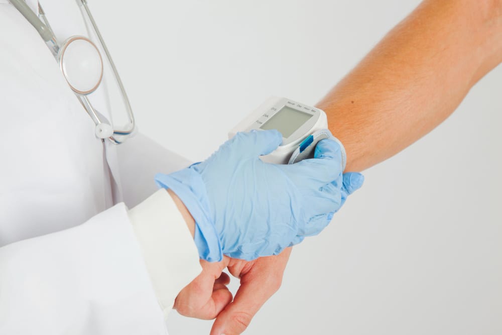 How quitting smoking stabilizes blood sugar levels and improves diabetes control.