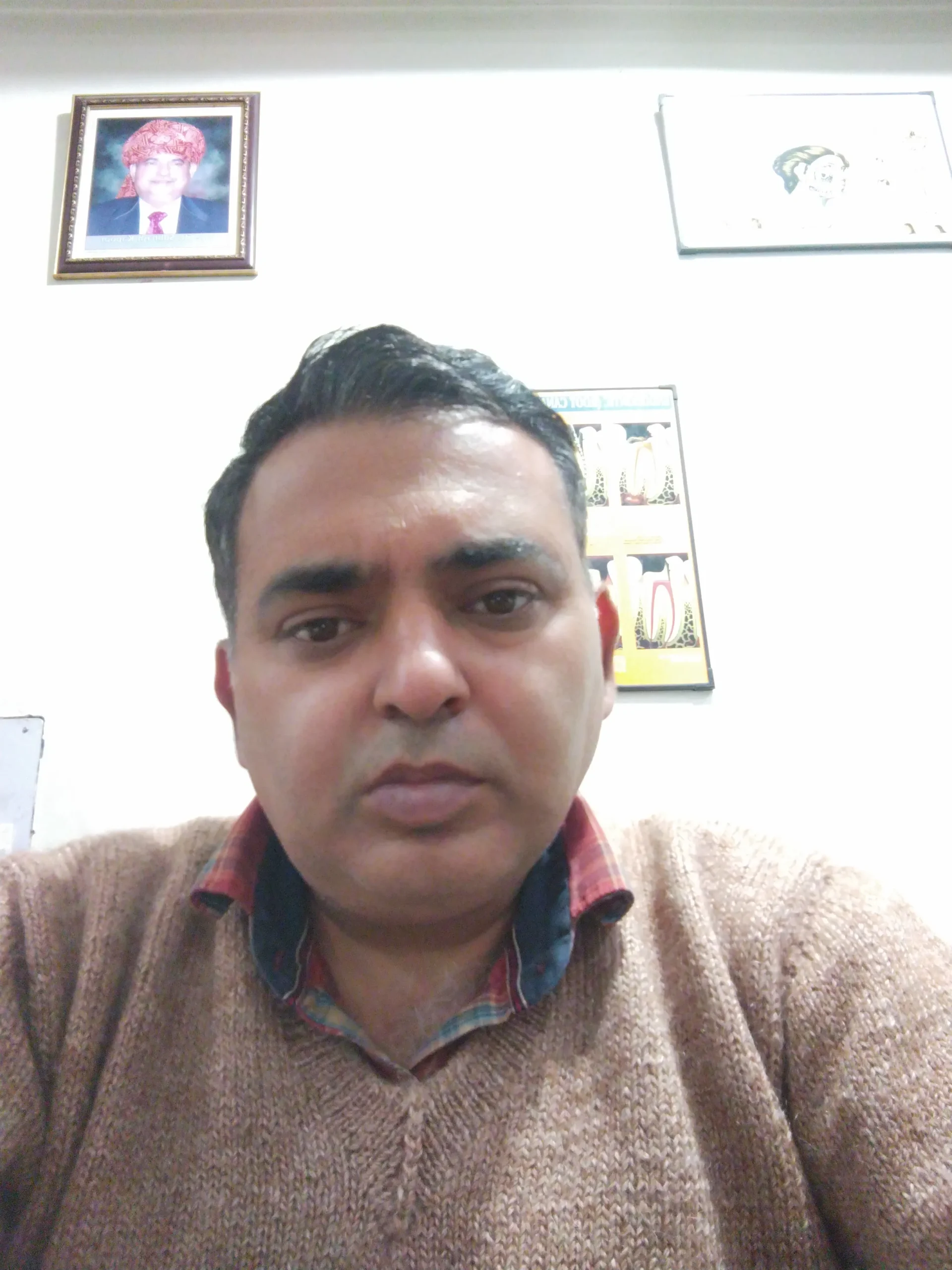 Dr. Ashish Kapoor — Dentist